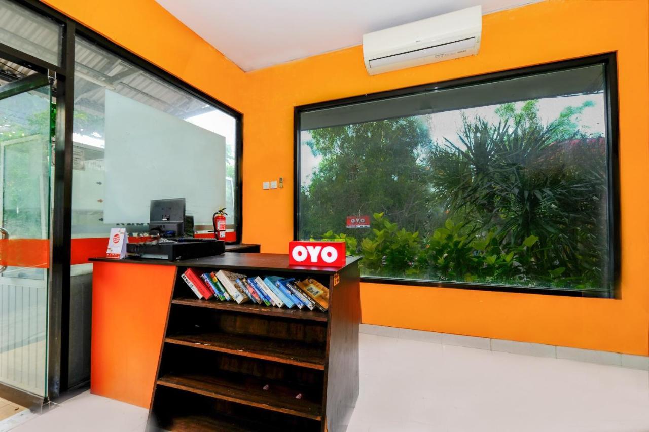 Oyo 2521 Uluwatu Cahya Guest House Екстер'єр фото
